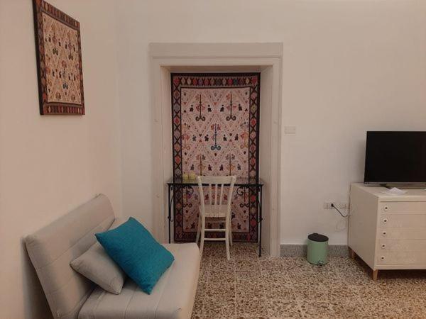 B&B Il Giardino Del Barone Pozzomaggiore Екстериор снимка