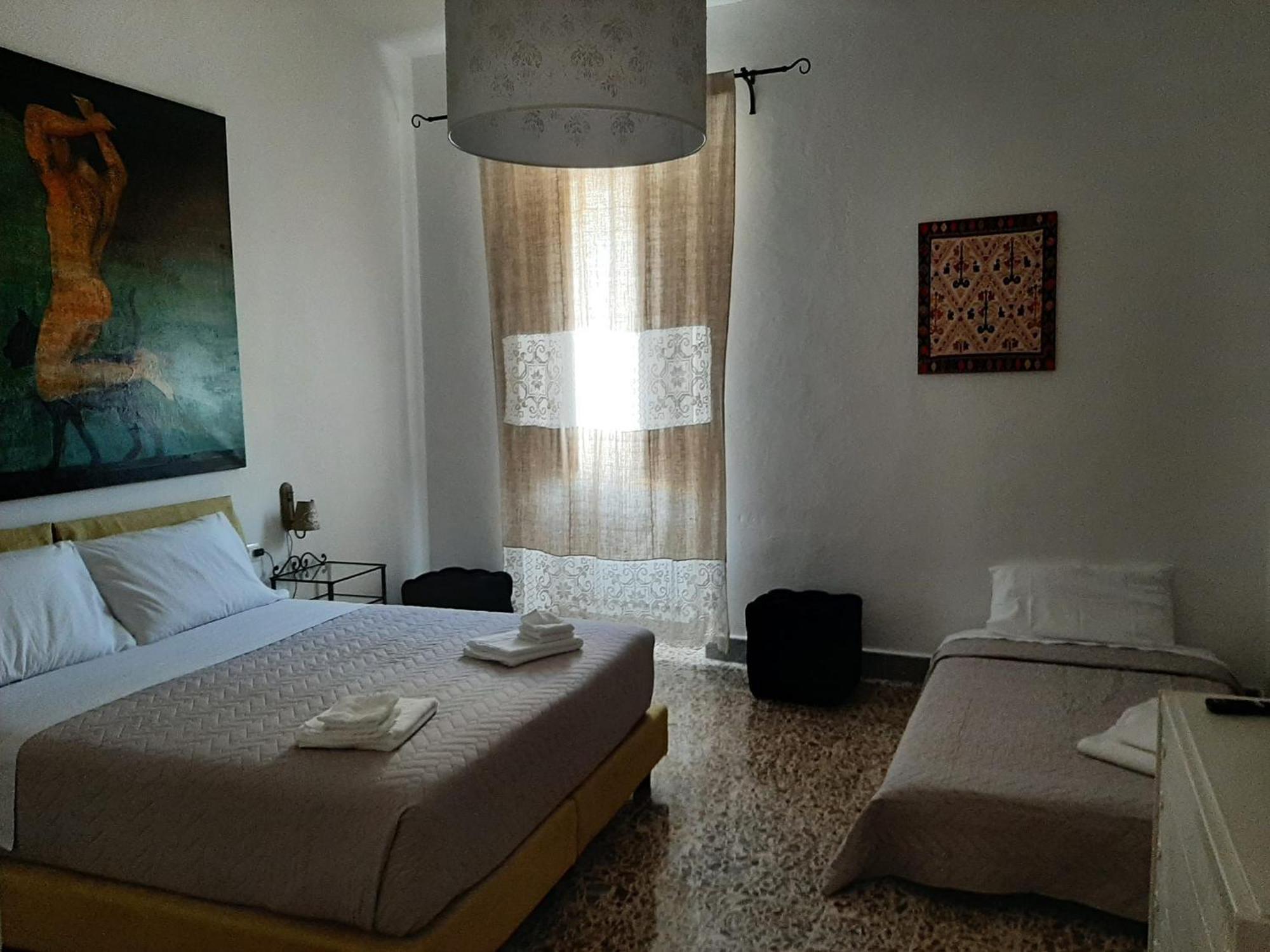 B&B Il Giardino Del Barone Pozzomaggiore Екстериор снимка